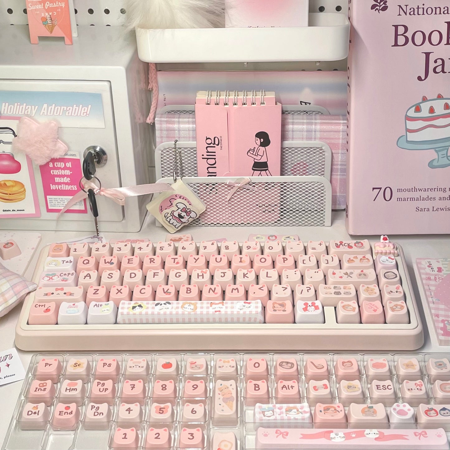 Cute MAO profile cat keycap set for mechanical keyboards, pastel color scheme