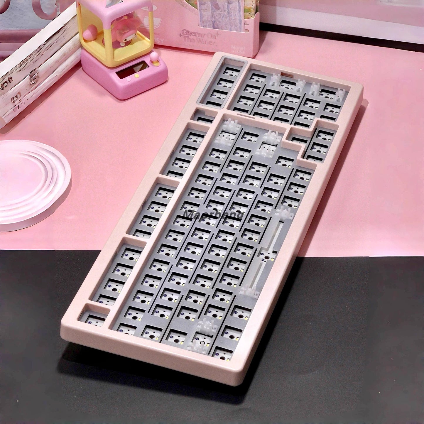 Custom Mechanical Keyboard Kit with Hot Swappable Switches and RGB Backlight - 75/80/98/108 Layout