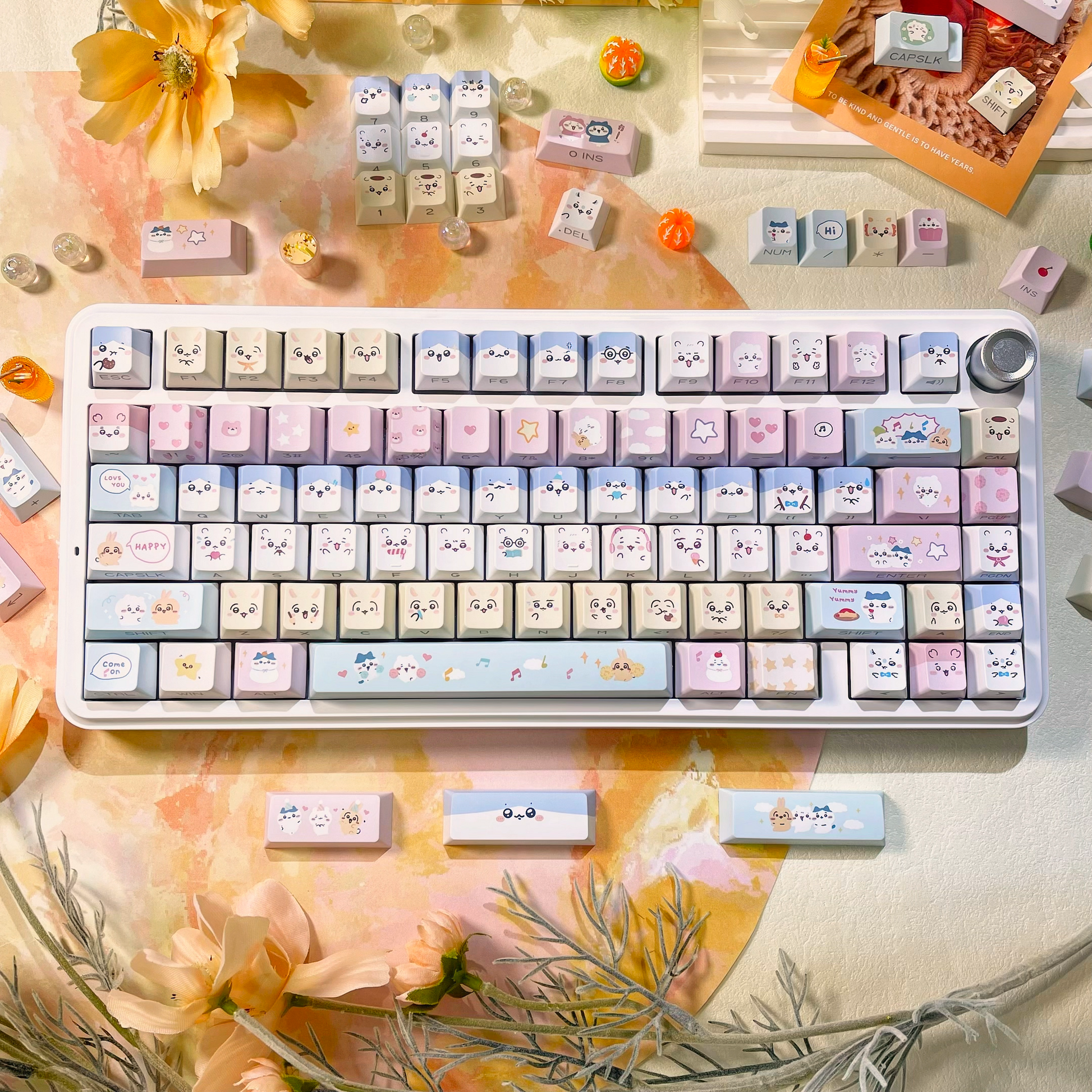 chiikawa Cute pastel MAO keycaps with kawaii cat faces on mechanical keyboard
