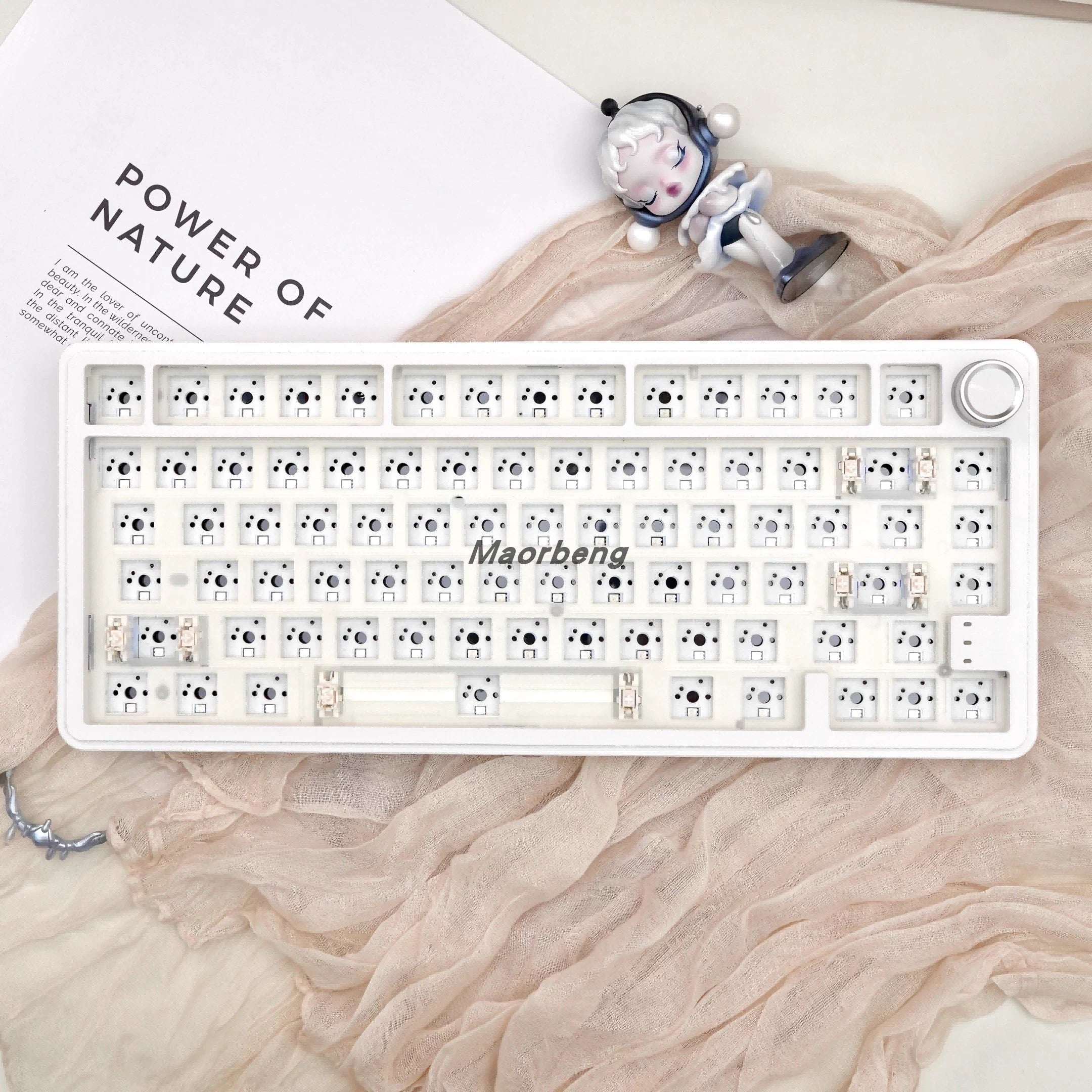 Custom Mechanical Keyboard Kit with Hot Swappable Switches and RGB Backlight - 75/80/98/108 Layout