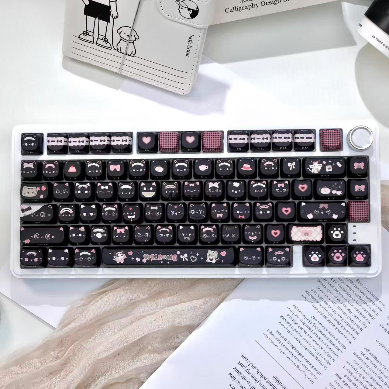 mechanical keyboard with maid cat theme keycaps