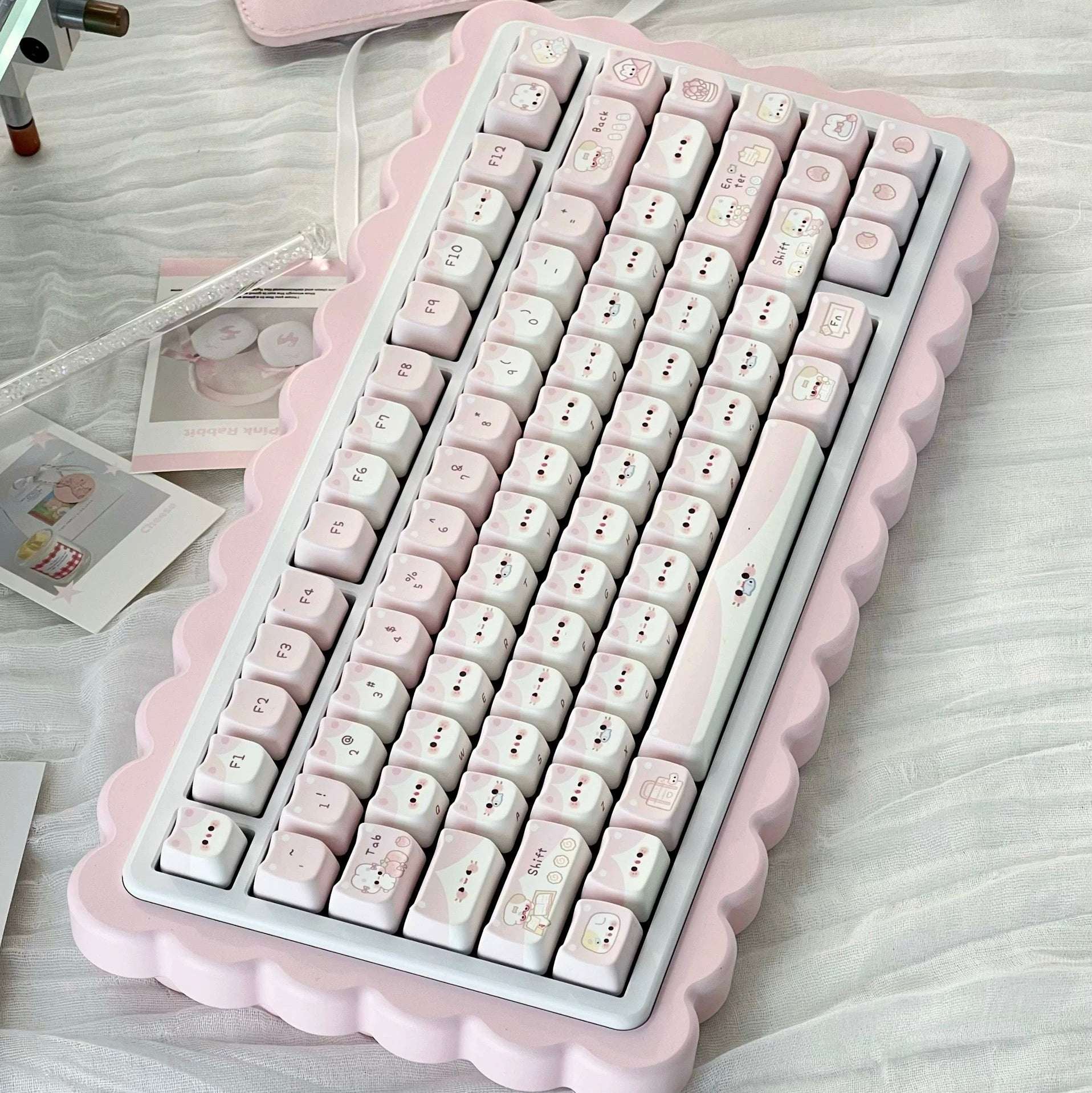 MAO cat ear keycaps closeup pudding meow berry meow PBT 5-side dye-sub cute RGB shine 2026
