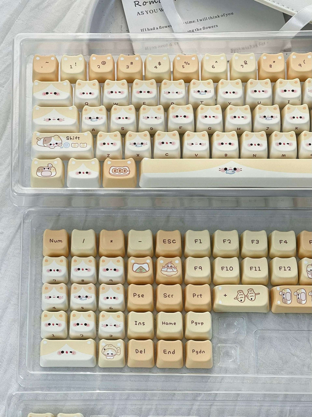 kawaii pastel desk setup pudding meow berry meow keycaps MAO cat ear PBT pink aesthetic 2026