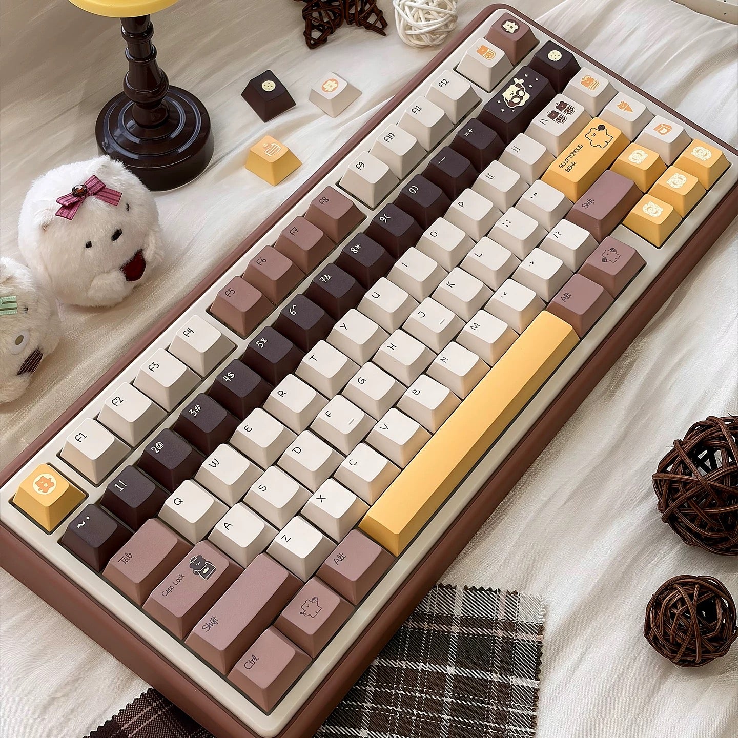 Complete Butter Bear Keycaps Layout - Compatible with 60%, 65%, 75%, TKL Mechanical Keyboards