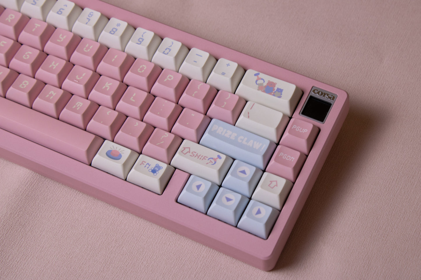 prize claw keycaps side-printed legends closeup PBT shine-through claw arm plush toy ticket novelties 2026
