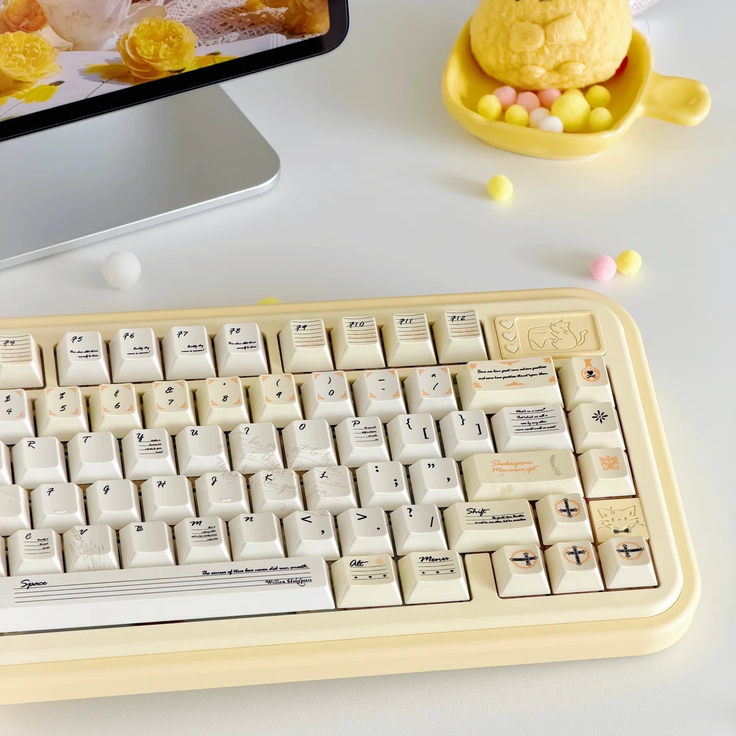 Shakespeare Pearlescent Keycap Set - 121-Key PBT Dye-Sub | Arktcat x U're