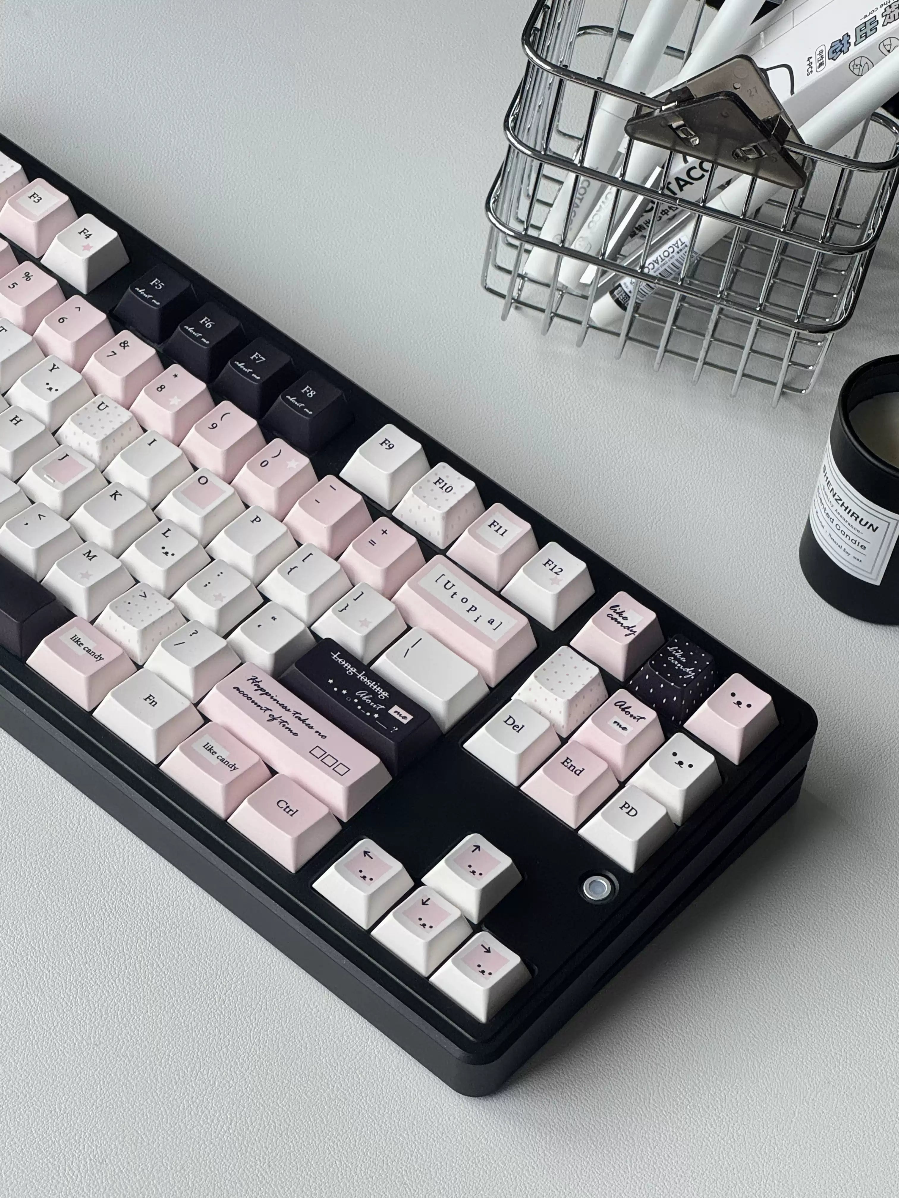 Utopia Pink & Black Keycap Set – Cherry Profile Dye-Sub PBT Custom Keycaps for Mechanical & Magnetic Switches| Doki Lab