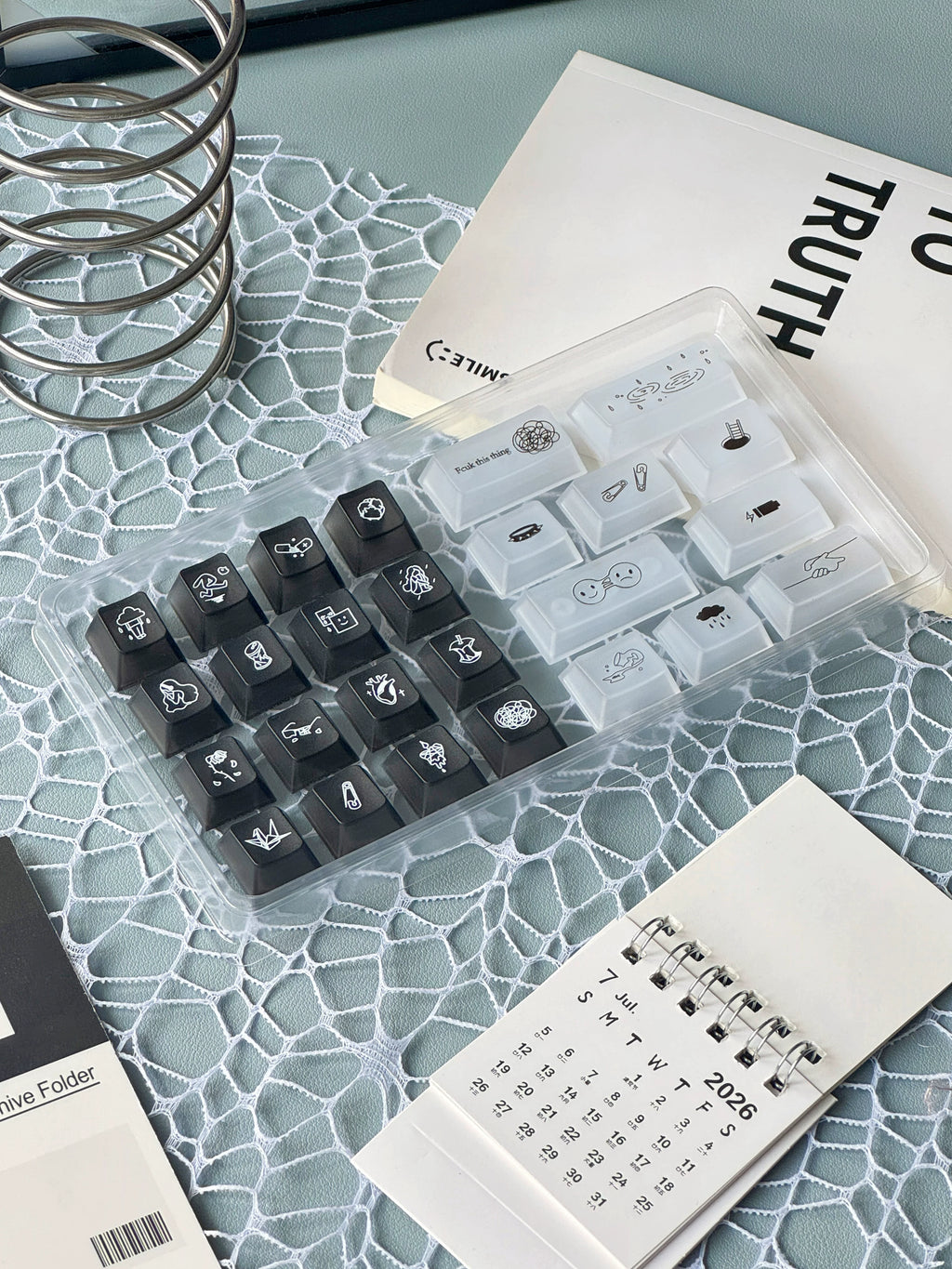 Solitude Black&Blue Keycap Set – Cherry Profile Dye-Sub PBT Custom Keycaps | Doki Lab