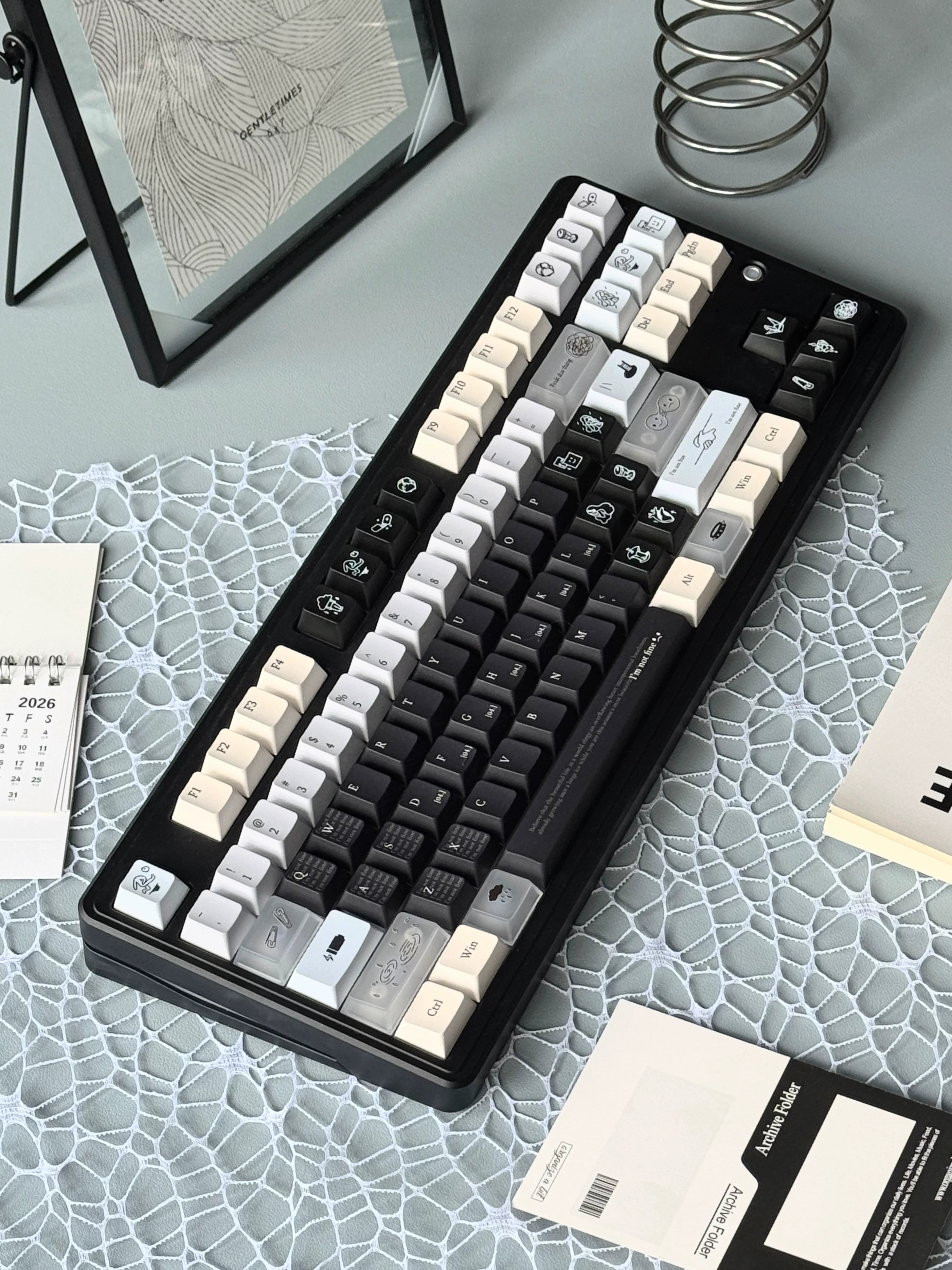 Solitude Black&Blue Keycap Set – Cherry Profile Dye-Sub PBT Custom Keycaps | Doki Lab