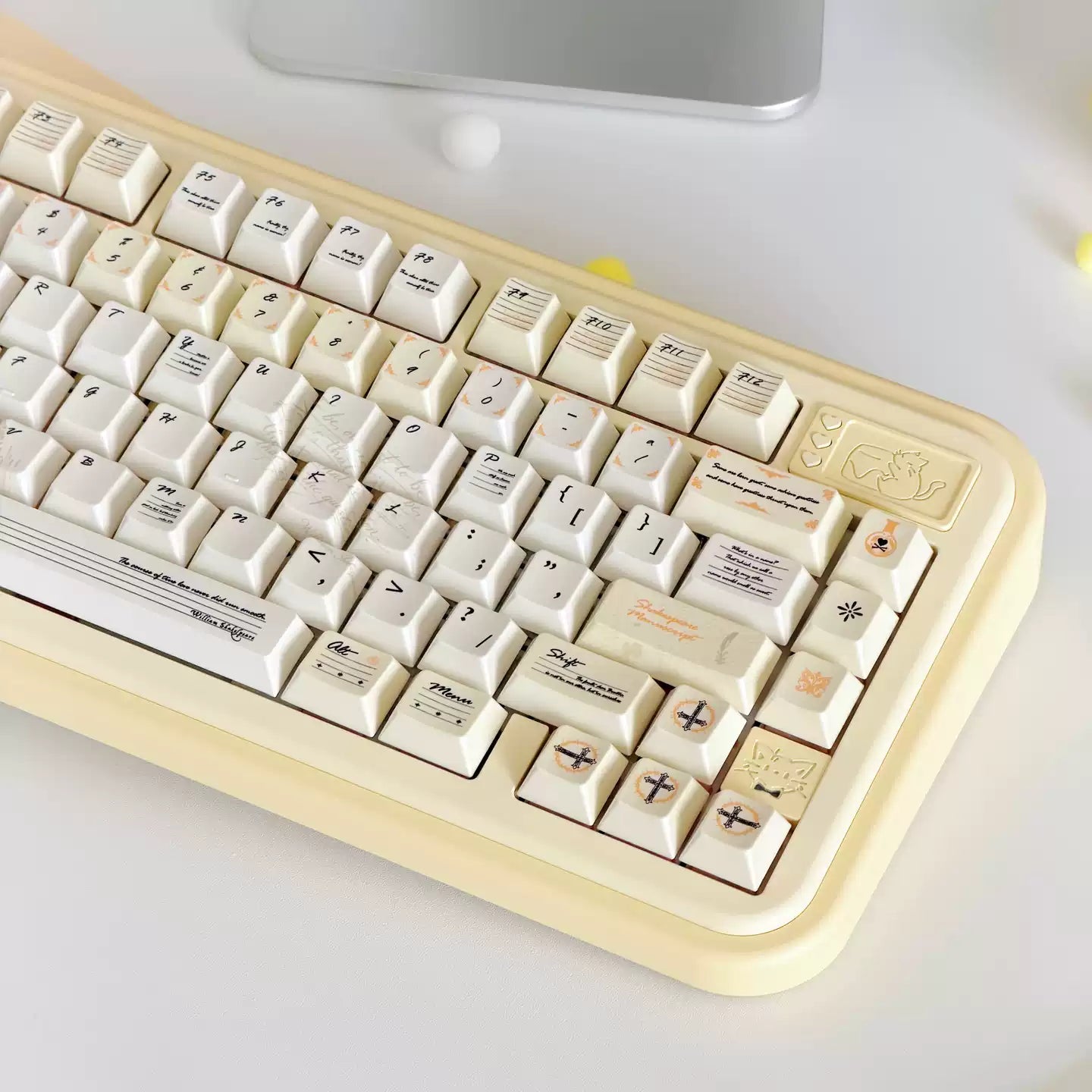 Shakespeare Pearlescent Keycap Set - 121-Key PBT Dye-Sub | Arktcat x U're