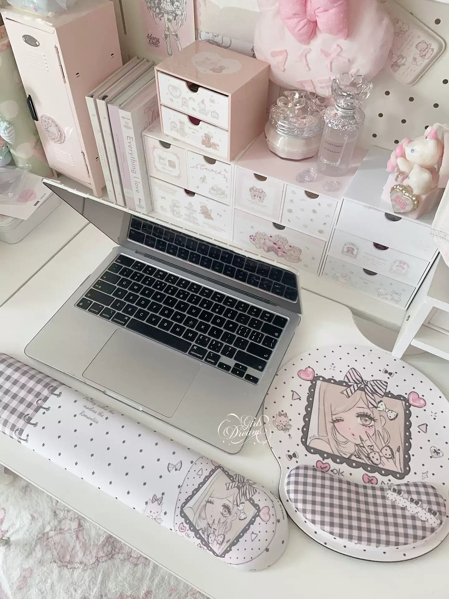 Girl's Dream Gingham Wrist Rest Mouse Pad | Cute Kawaii  Wrist Rest Mouse Pad