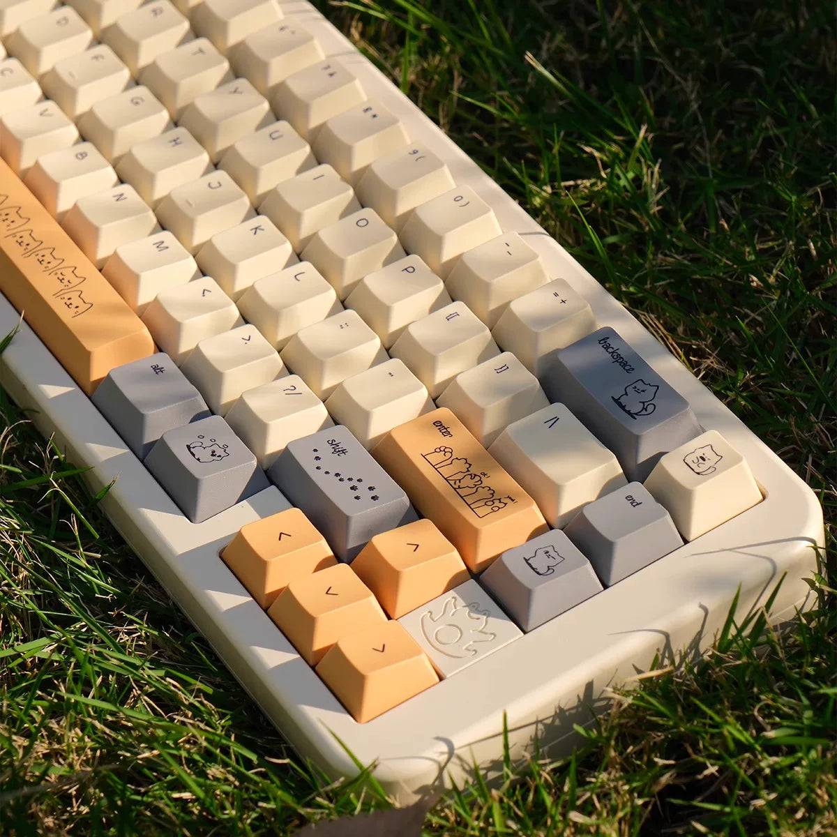 Dune Cat Keycaps Set – 144 Keys Cream & Caramel PBT Dye-Sub, OEM Profile, Alice Layout Compatible