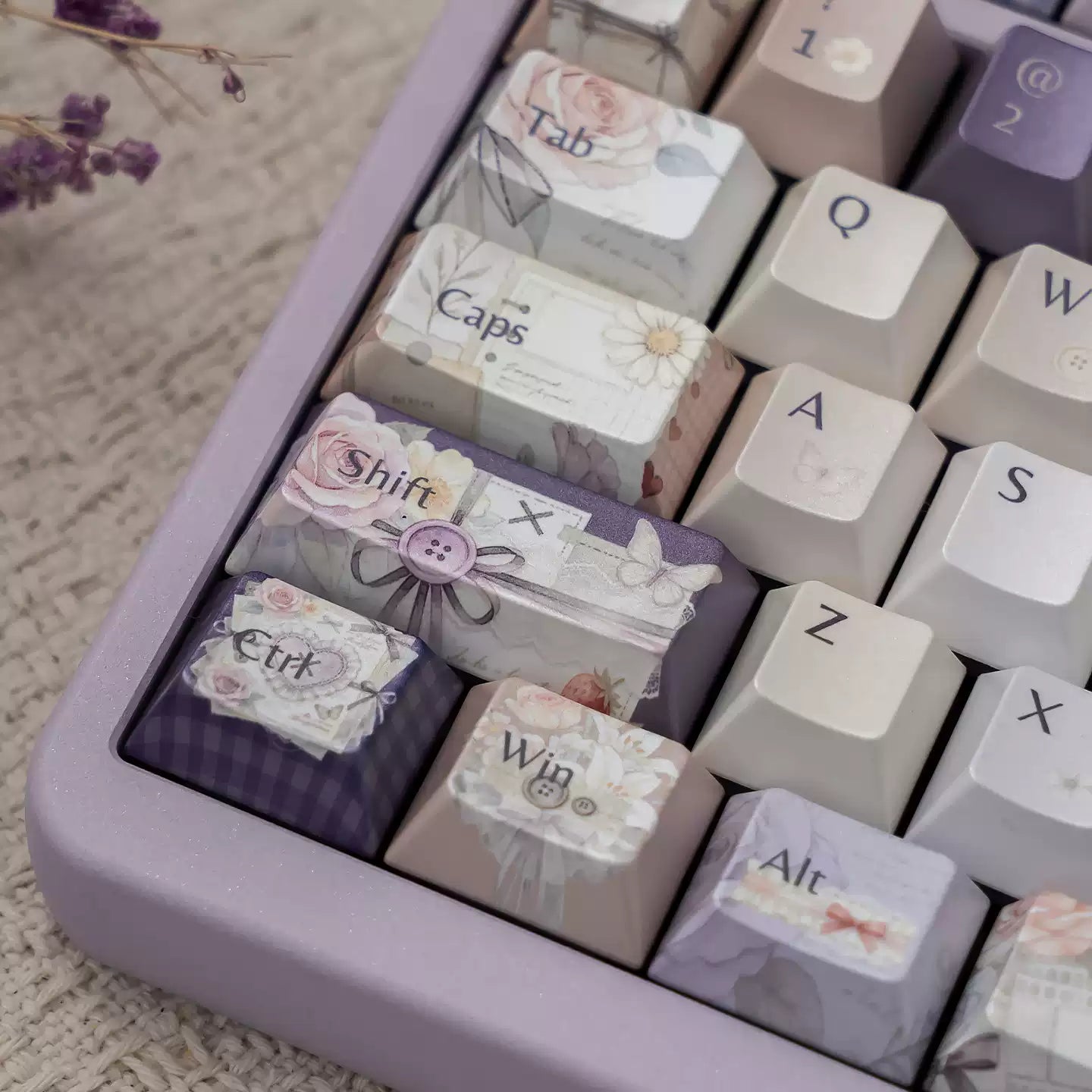 A Dream of Flowers Pearlescent Keycap Set - 121 keys PBT Dye-Sub | Arktcat x U're