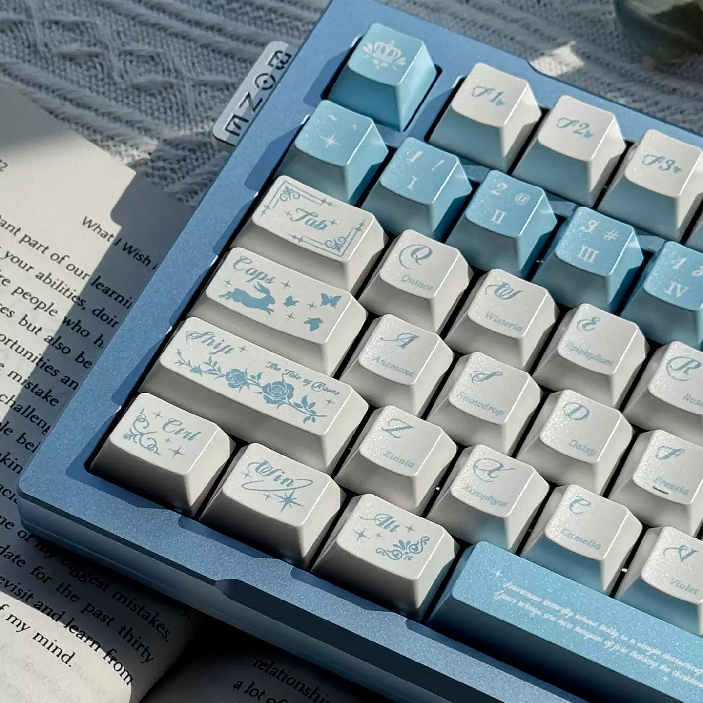 Butterfly Lovers Pearlescent Keycap Set - 121-Key PBT Dye-Sub | Arktcat x U're