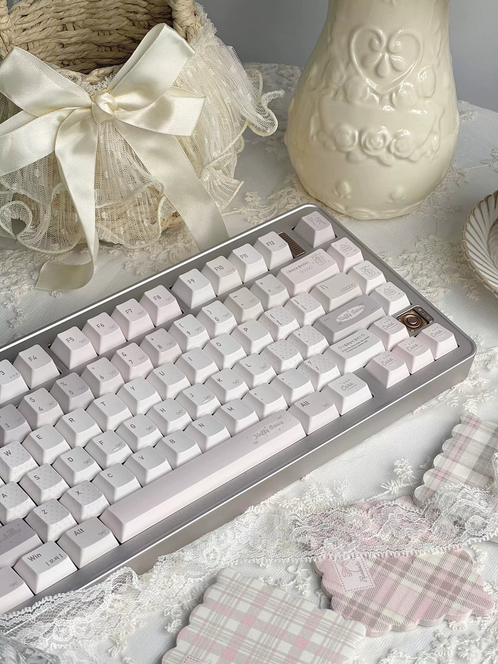 Pink Chestnut Keycap Set – Cute Ribbon & Fluffy Dairy Cherry Profile Dye-Sub PBT Keycaps | Doki Lab